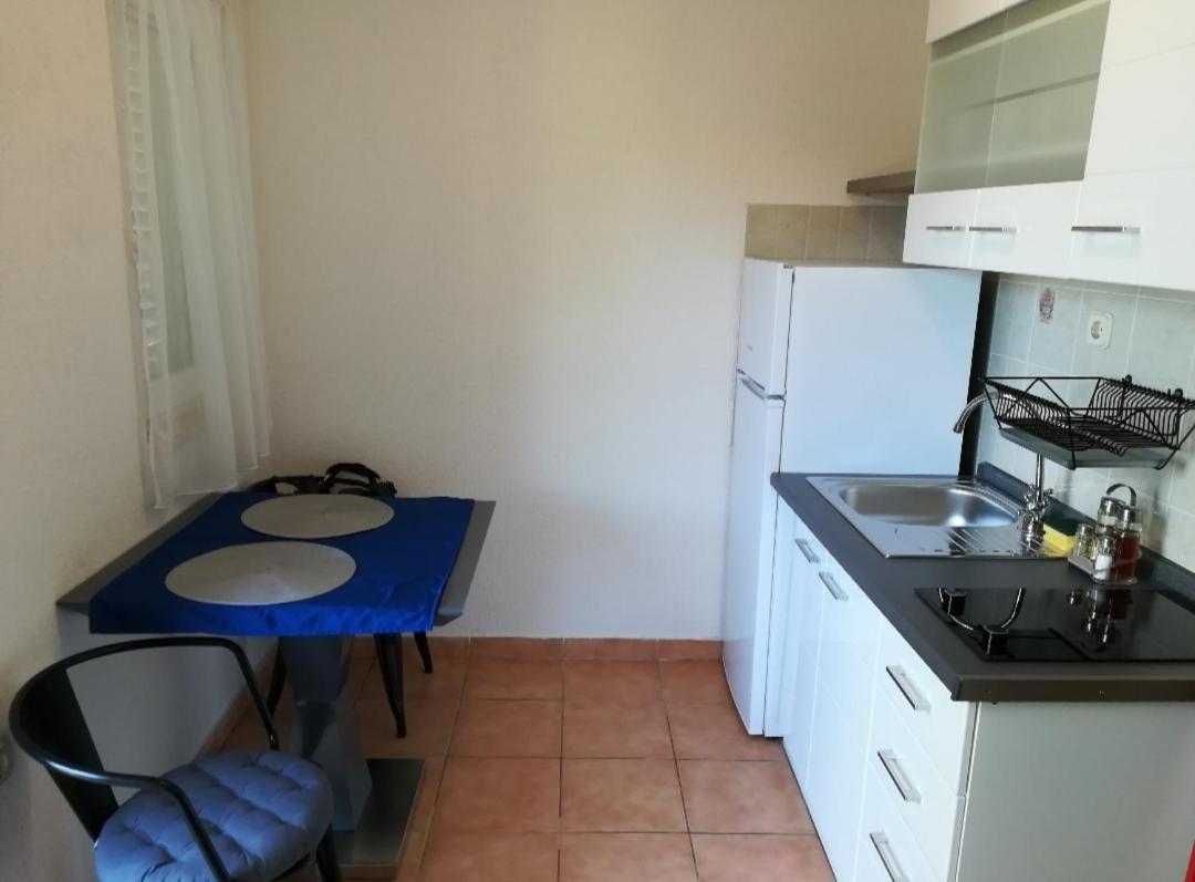 Lino Apartments Ровин Екстериор снимка