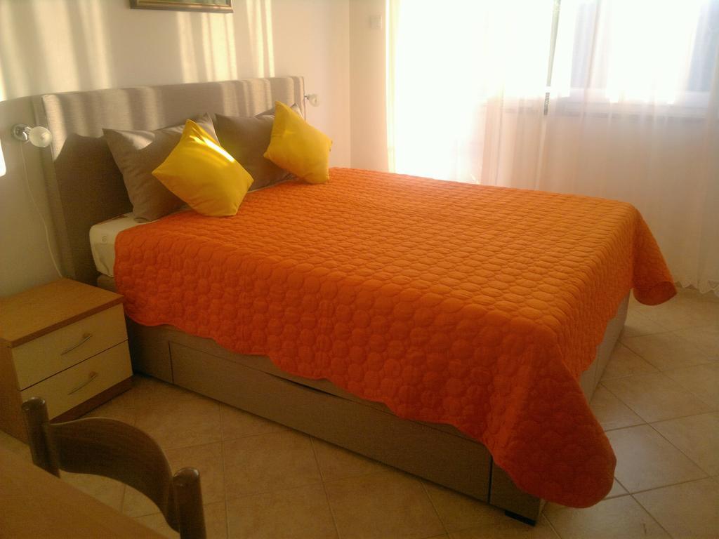 Lino Apartments Ровин Екстериор снимка